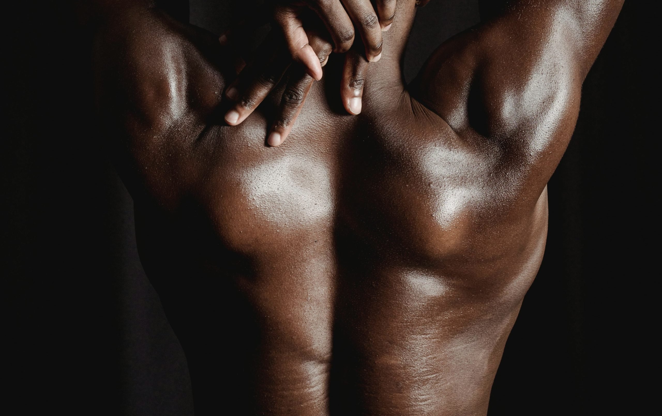 results of mens laser hair removal winnipeg: a man with a hair free back